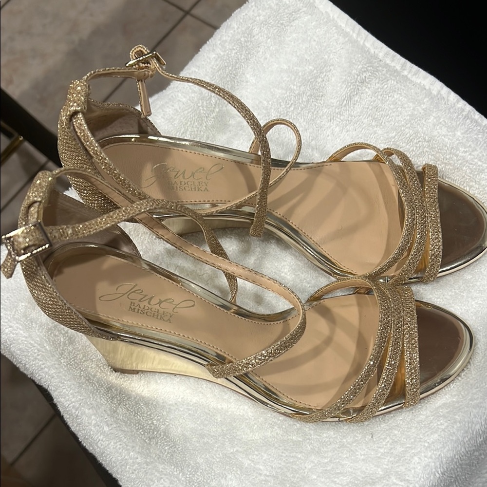 Jewel Badgley Mischka Gold Strappy Heels- Size 6.5